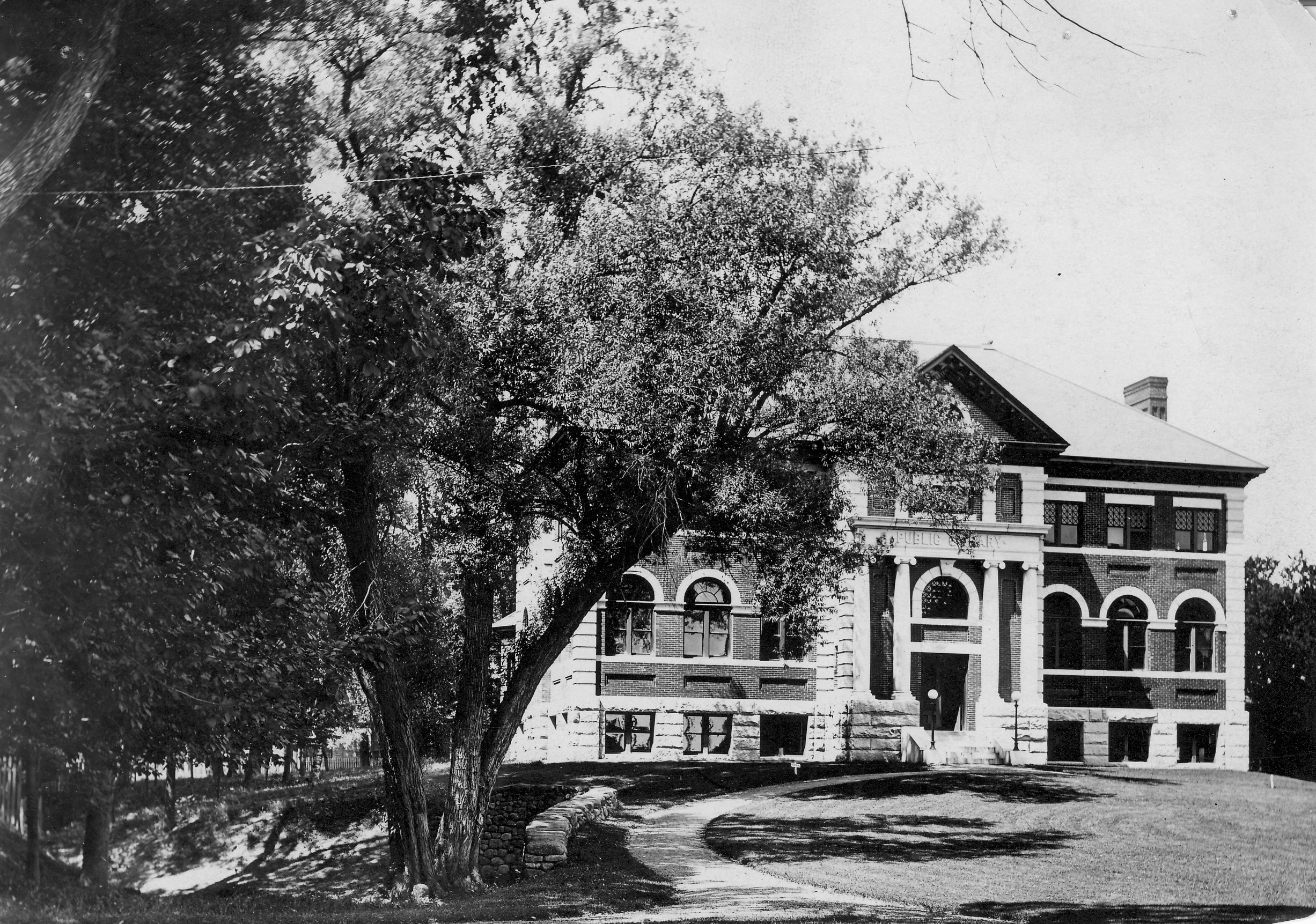 Dover Public Library