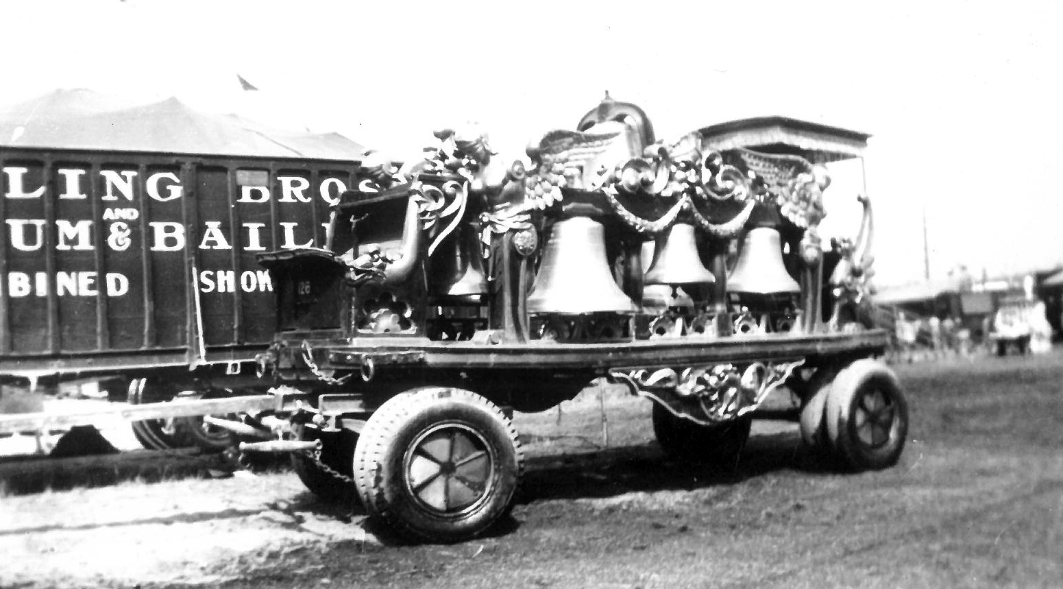 circus wagon