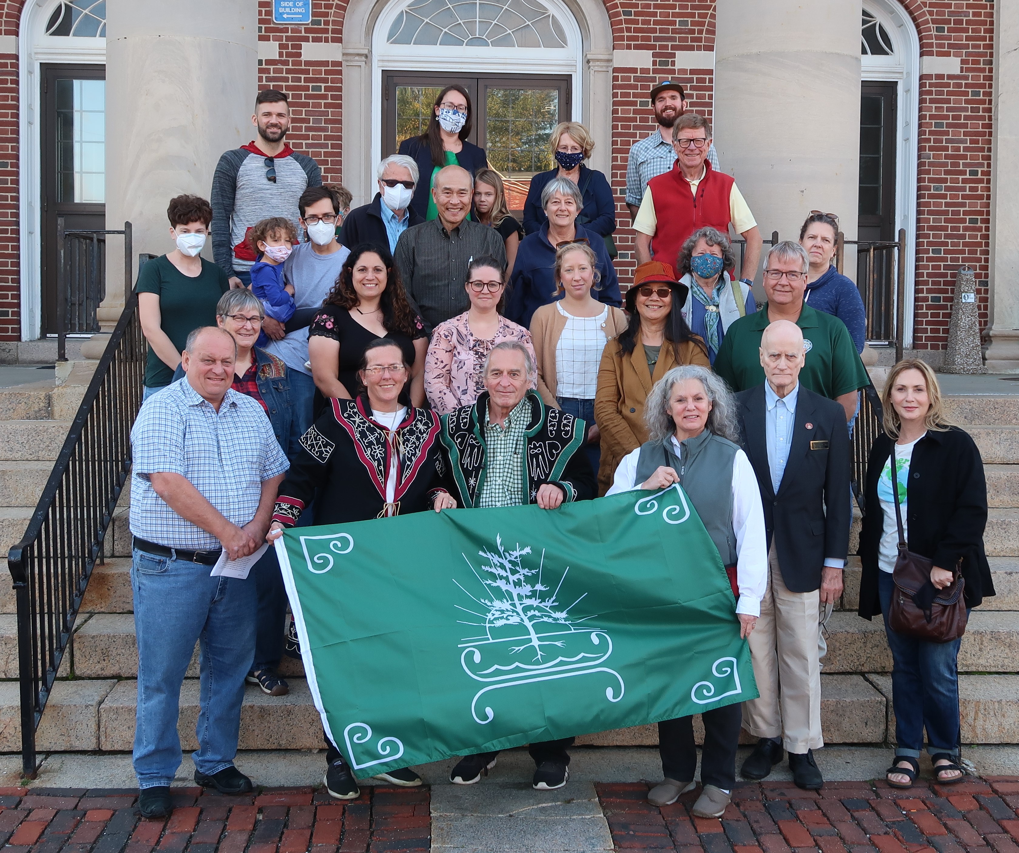 2021.10.08 indigenous day flag group shot